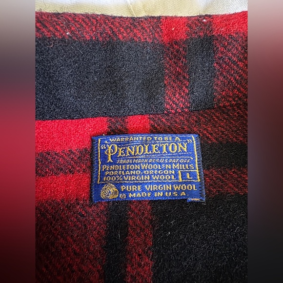 Pendleton Red and Black Plaid Shirt Jacket - Picture 3 of 6